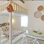 Διαμέρισμα Karavana House *